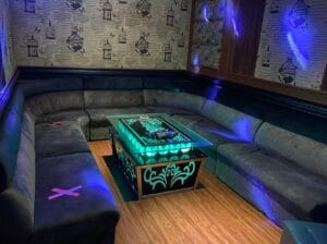 disc laser karaoke lounge