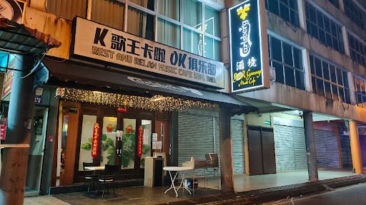 B.eer Garage Music Cafe