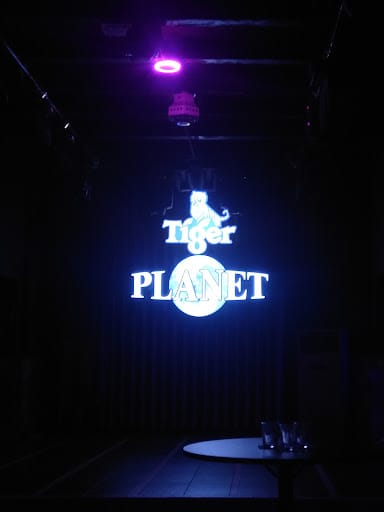 Planet KTV-BISTRO-PUB