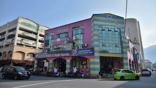 LV Family KTV