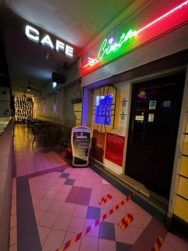 Cinta Family Karaoke & Cafe