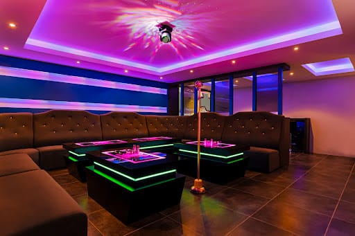 SF III Superstar Family KTV