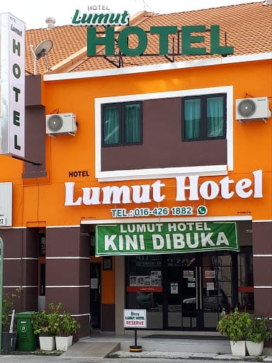 Lumut Hotel ( Pekan Lumut, Perak )