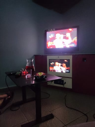 Nyanyian Karaoke Sekeluarga