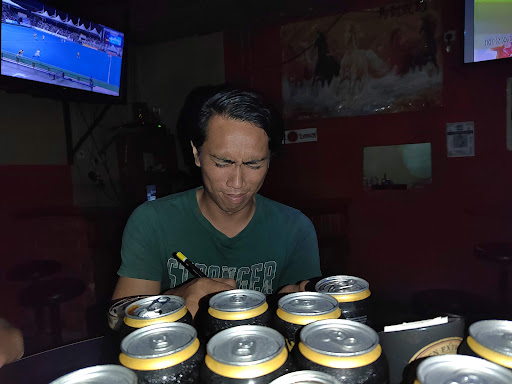 K-deng Bar and Karaoke