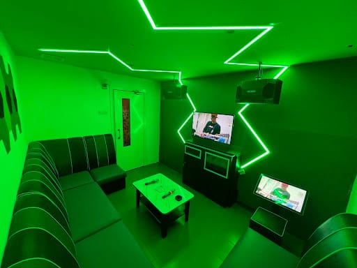 K ROOM KARAOKE SRI RAMPAI