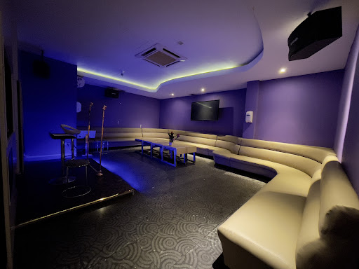 Stage Family Karaoke