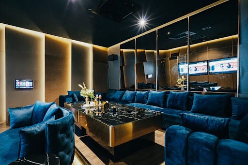 Rectangle The Garden