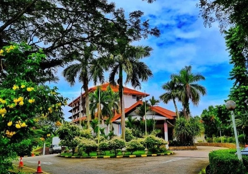 happy castle pub karaoke