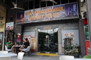 karaoke town cafe