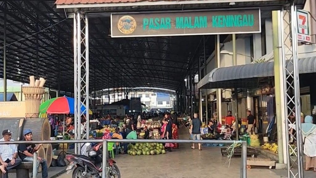 pasar malam keningau