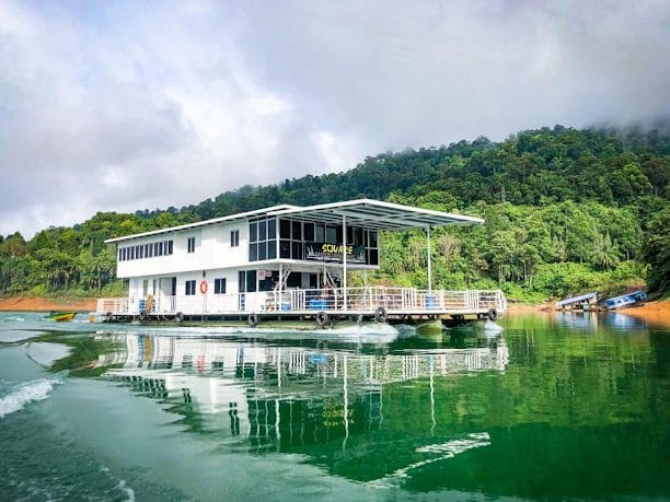 square kenyir houseboat