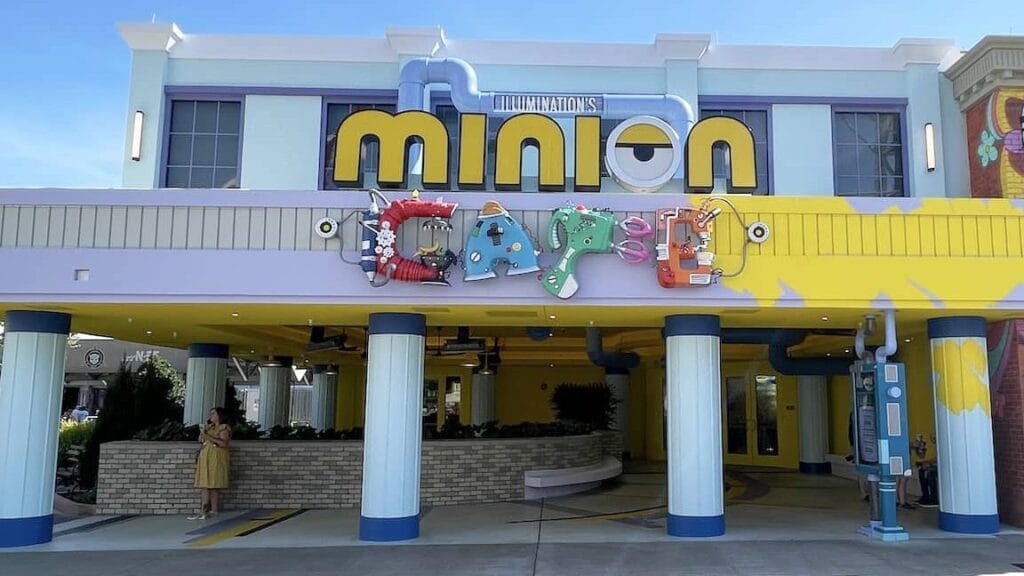 Universal Box Cafe (DISCO MANI) 1 universal box cafe disco mani