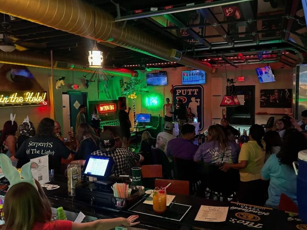 v1 karaoke pub